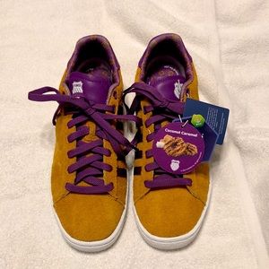 K-Swiss Scout Caramel Cookie Adult-Size Sneakers